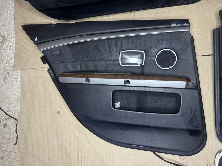 Дверные обшивки на БМВ Е65