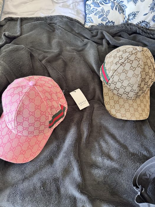 Sapca gucci  o pereche