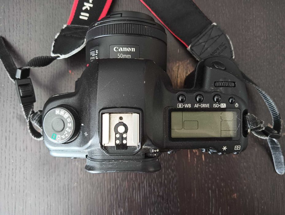 Canon 5D Mark II Full Frame + obiective Canon + baterii + rucsac