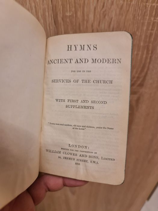 Carte rugaciuni The book of common prayer Hymns A&M Cambridge 1916