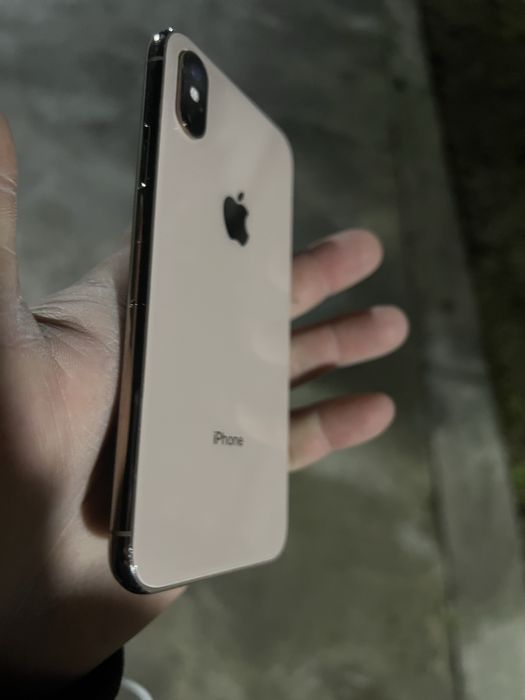 Iphone XS 64 gb ideal karobkasi bor