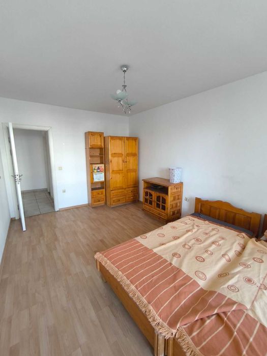Дава се под наем Двустаен апартамент в Варна, Победа - 70 кв.м за 398.82 € - Снимка #1
