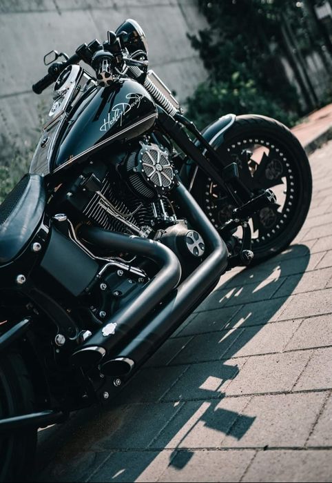 Harley-Davidson Nightrain Custom by Rick's Motorcycles Brasov • OLX.ro