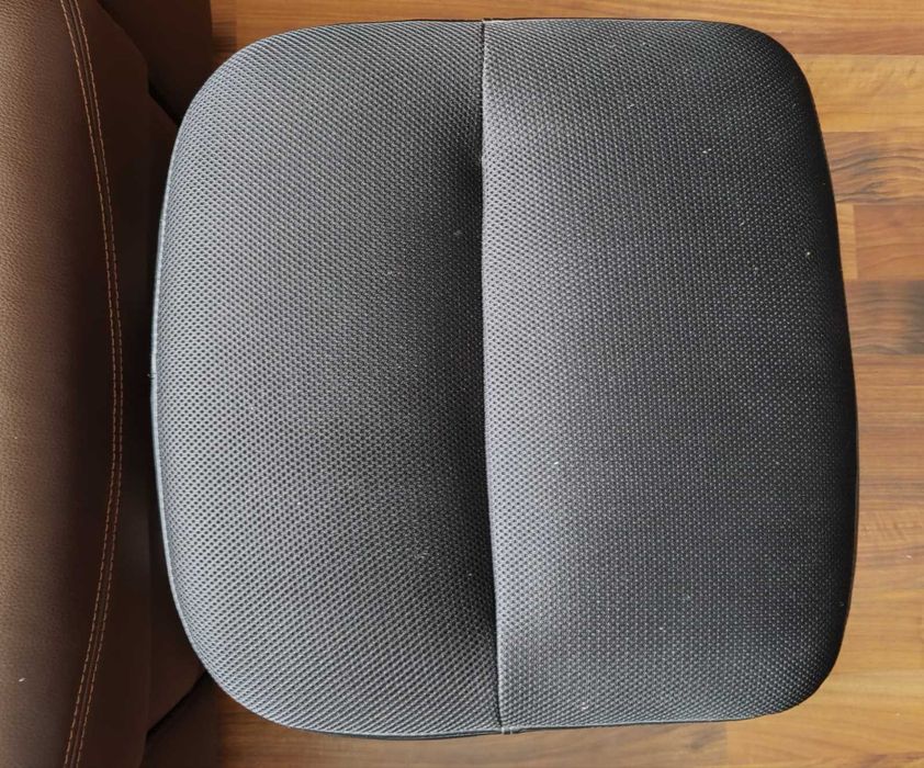 Scaun de birou ergonomic, mesh, înălțime reglabilă, mecanism tilt