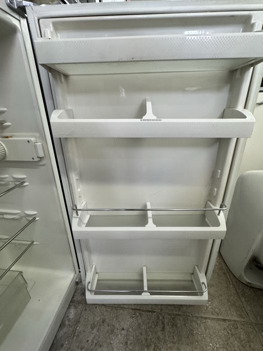 Хладирнек с фризер liebherr