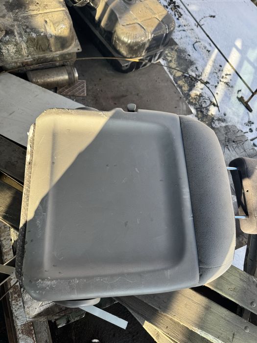 Сиденье мазда и нивы в отс