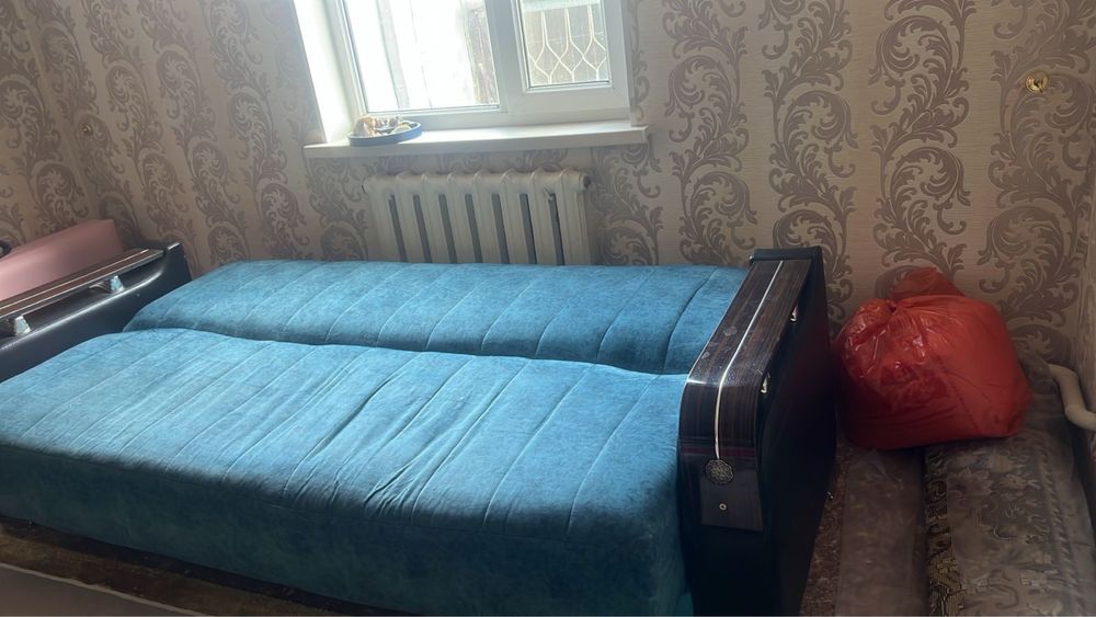 Диван раскладной.