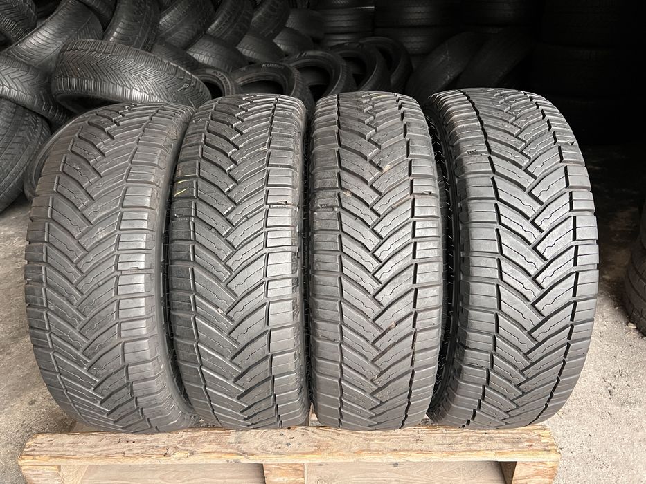 4 anvelope ca NOI 215/65/15 C , Michelin , 8.8 mm !