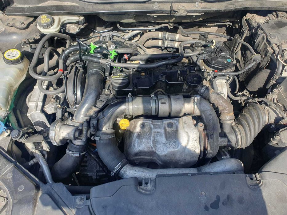 Dezmembrez Volvo V40 R Design 1.6D 2015