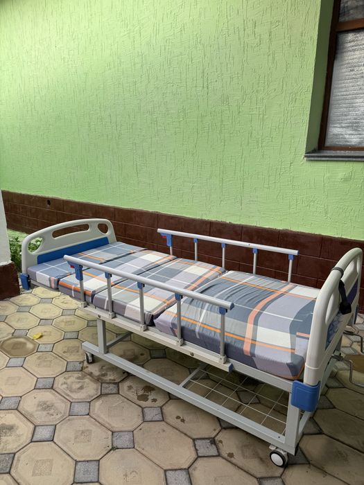 продается медицинская кровать