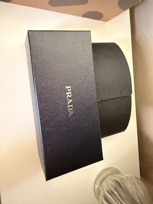 Дамски слънчеви очила Prada