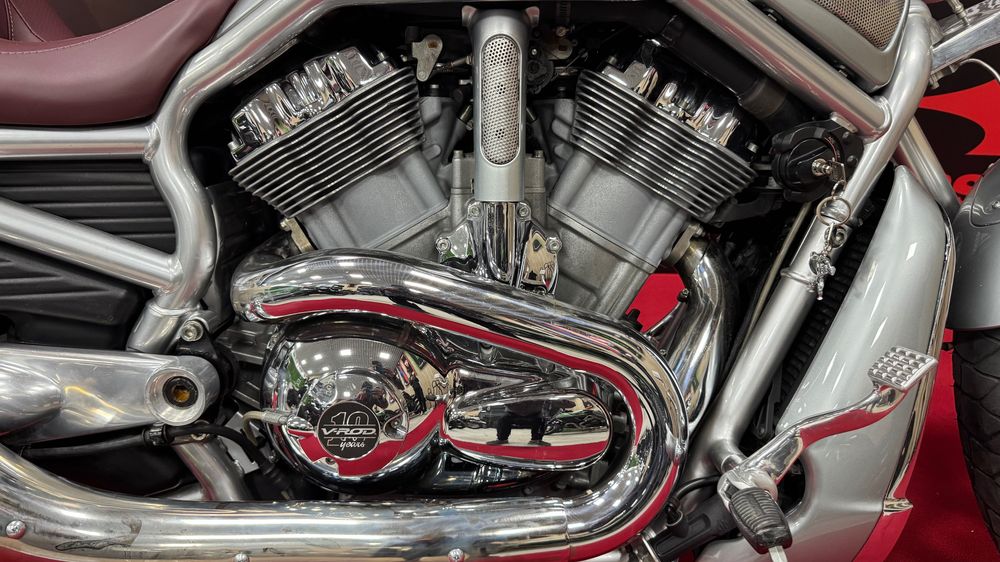 Harley Davidson V Rod Chrome