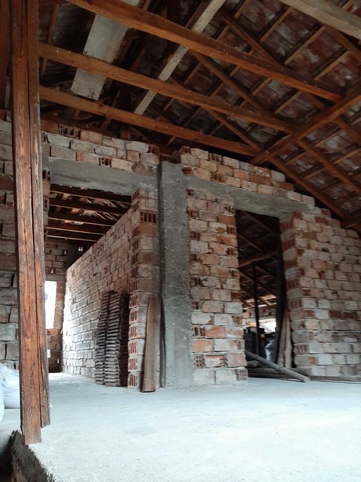 Продава се къща в с.Згориград 292 кв.м.