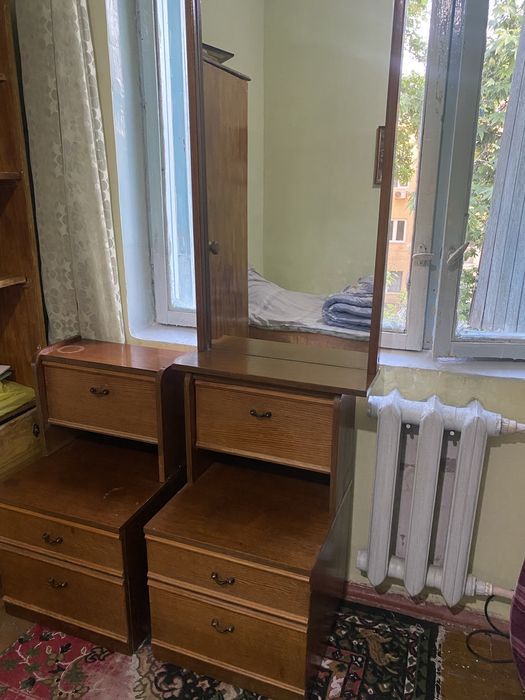 Продается спальный гарнитур