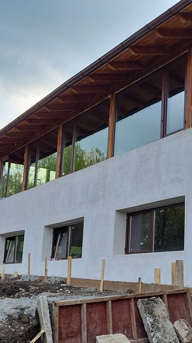 Acoperișuri din tablă, Dulgherie, Reparații și Izolații