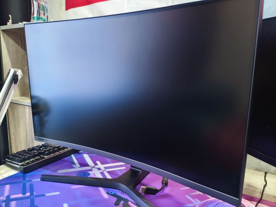 Монитор 240гц, Самсунг, изогнутый
