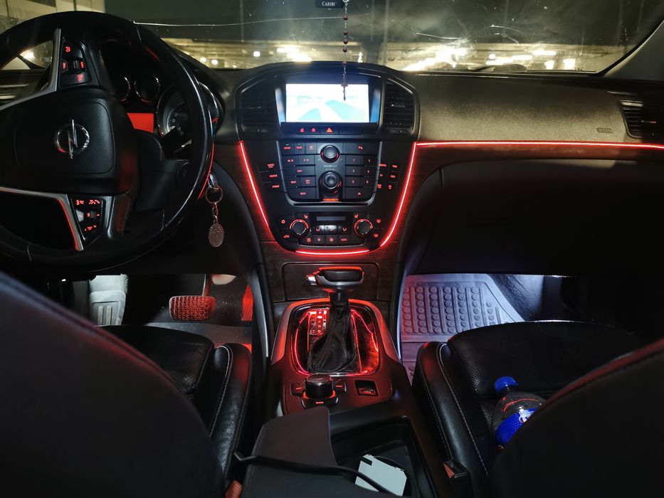 Montez lumini ambientale auto