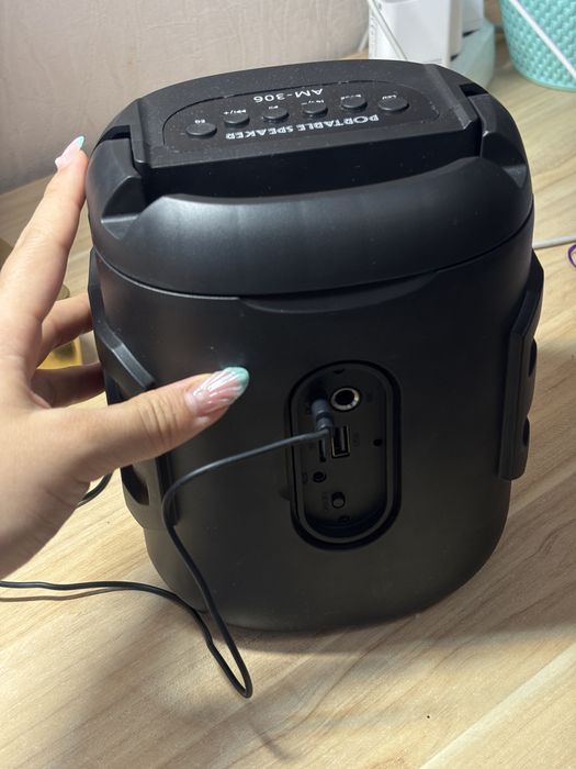 Музыкальная колонка