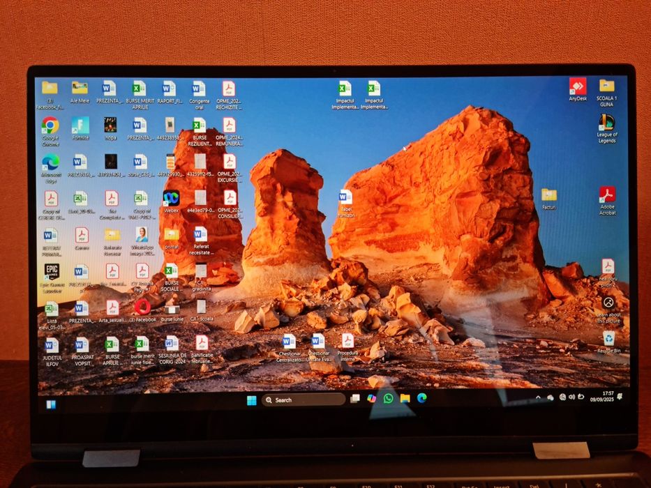 Laptop Samsung Intel I7 2.8Ghz 16GB RAM XE Iris graphics 8GB IMPECABIL