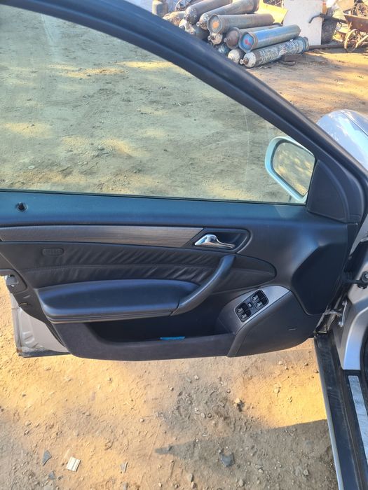 Мерцедес Ц180 Mercedes C180 Compressor на части