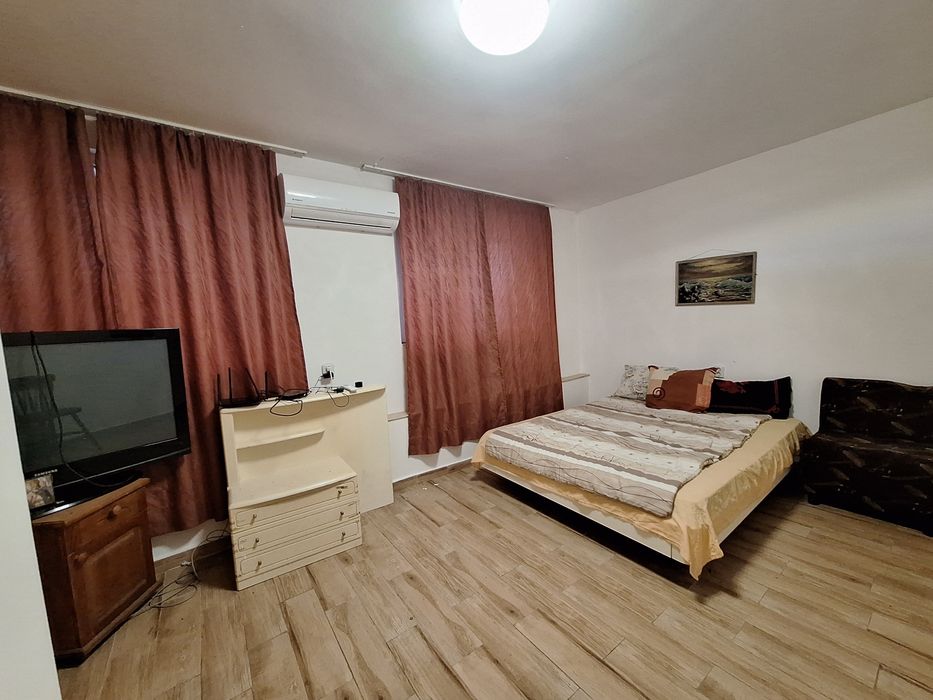 Обзаведен 2 стаен апартамент Хладилника до мол Парадайс