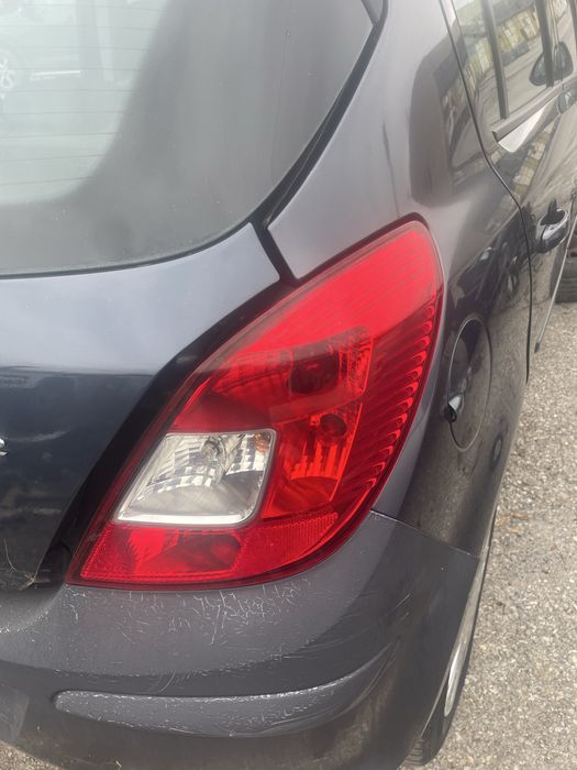 Заден капак врата стопове за opel corsa d 4 врати