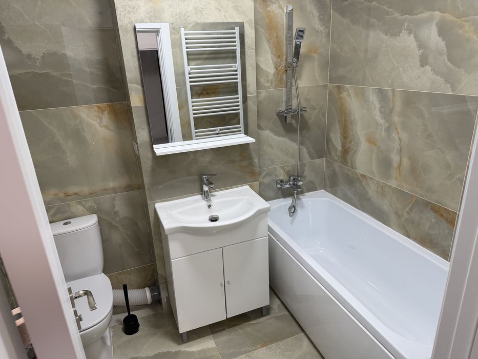 Apartament nou de inchiriat. Prima inchiriere.