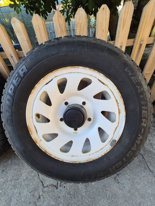 Jante cu cauciucuri iarna Suzuki vitara jlx 205/70 R15