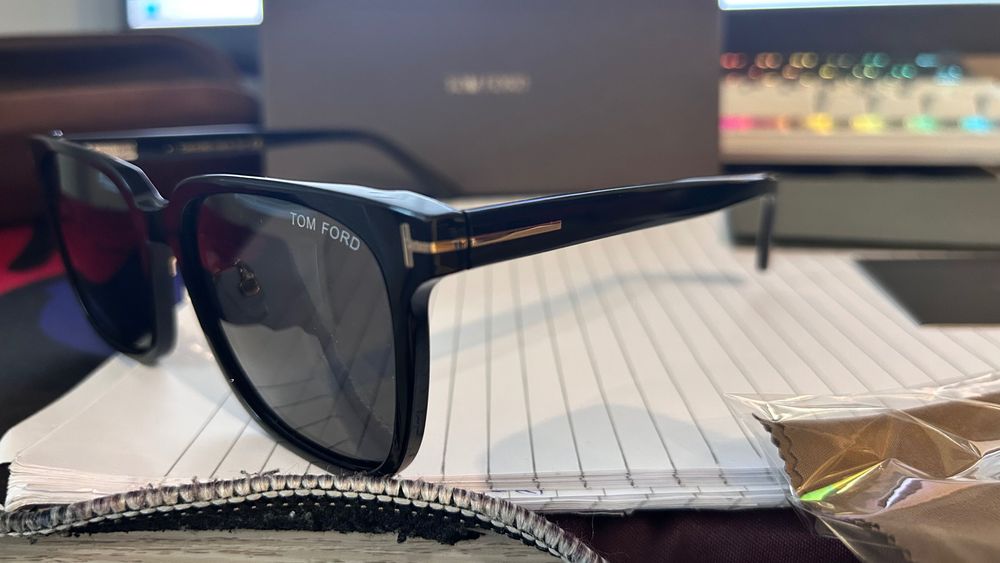 Tom ford очила чисто нови