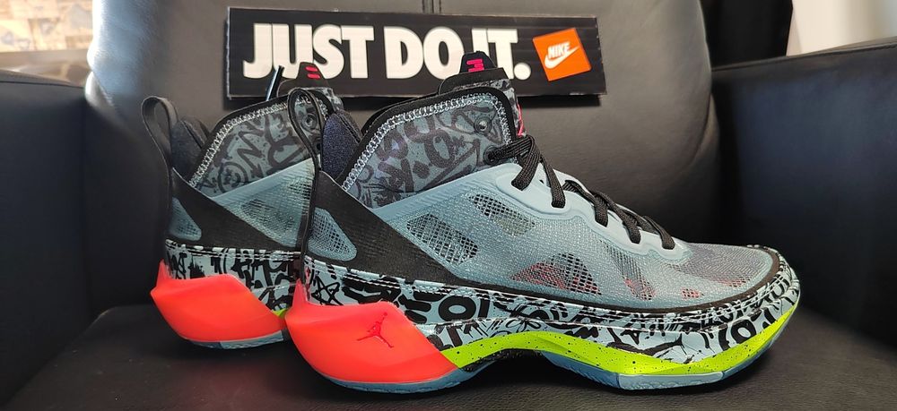 Nike Air Jordan XXXVII Satou, номер 37,5 и номер 38,5