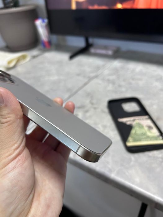 Продам айфон 15 про макс