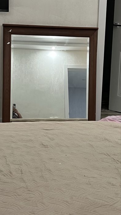 Зеркало в отличном состоянии