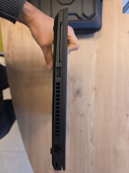 Lenovo thinkpad T490