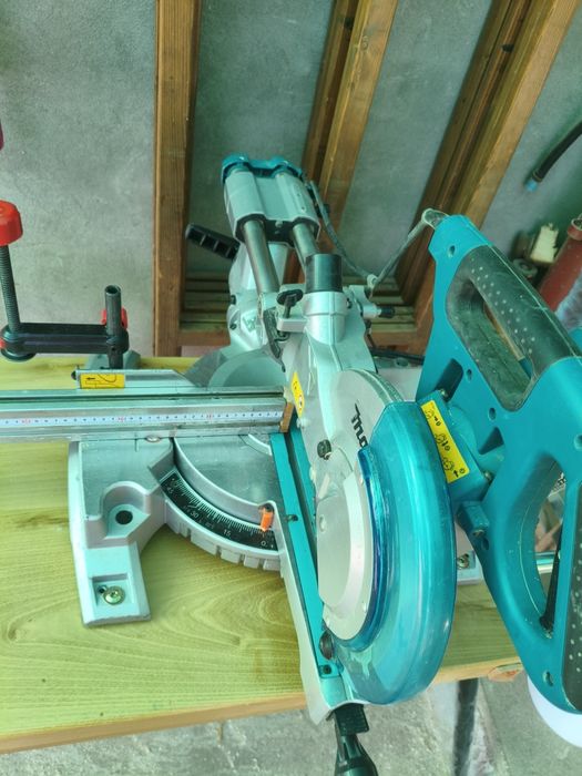 Makita LS1018L Fierastrau circular stationar,1430w,260*30