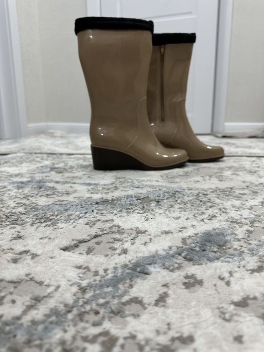 Резиновые сапоги