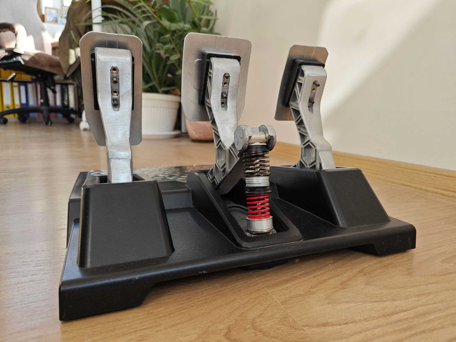 Педали Thrustmaster T-LCM