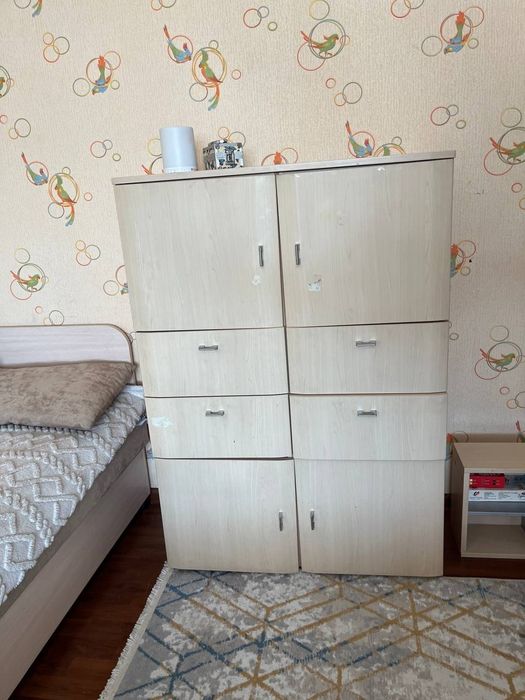 Школьная стенка для учащихся