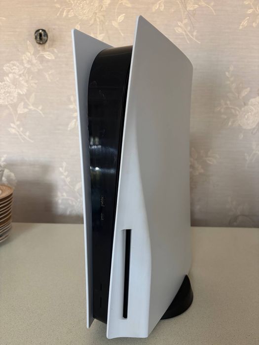 Игровая приставка Sony Playstation 5