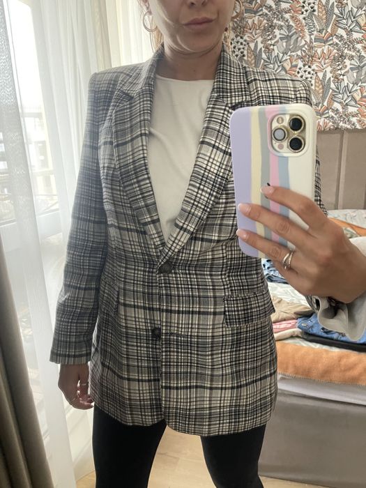 Леко Вталено, дълго Сако Zara