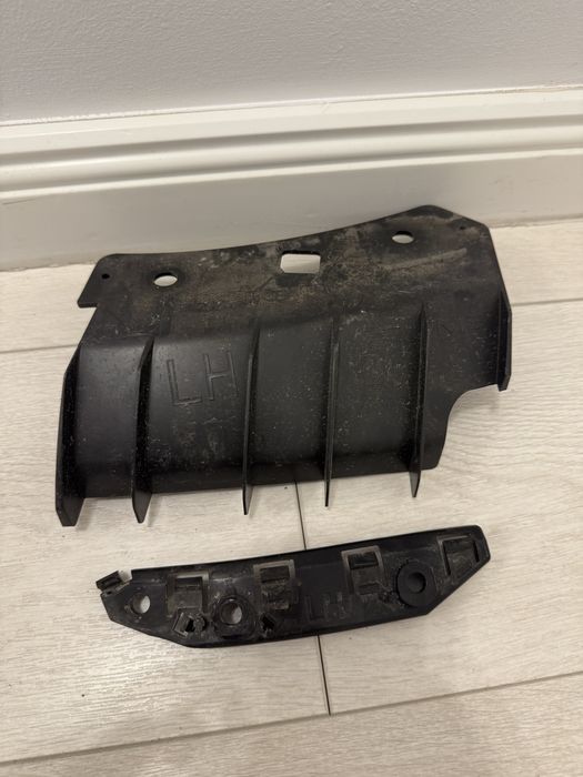 Suport bara/far stanga fata tesla model 3