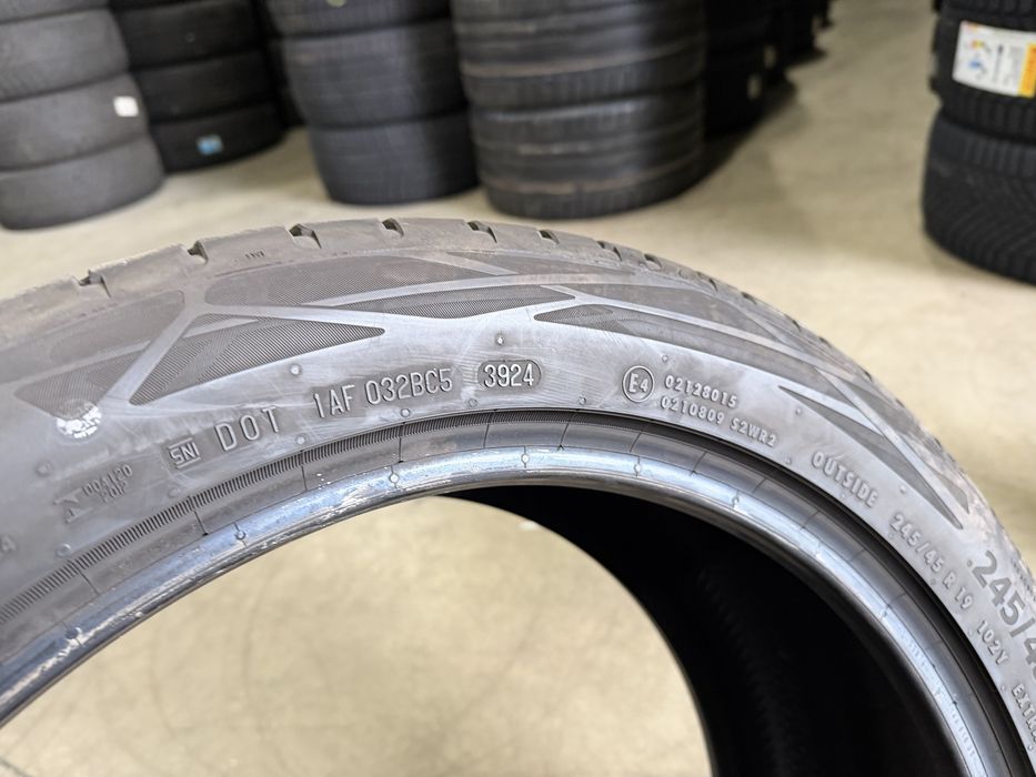 245/45/19 CONTINENTAL 2бр