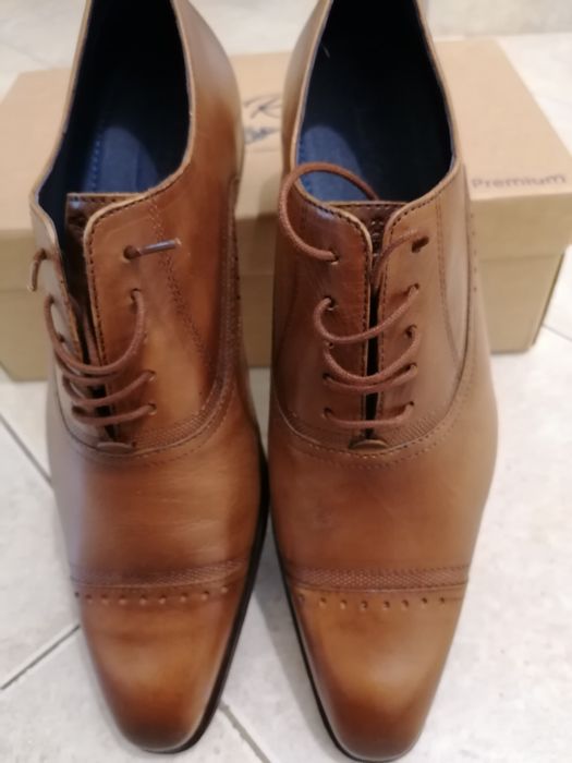 Естествена кожа нови мъжки обувки 43 номер