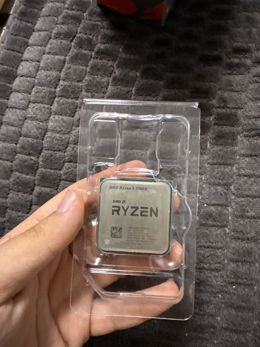 Vand procesor  Rayzen 5 3500X