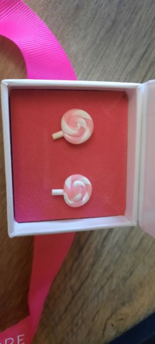 Обеци за повод или за всеки ден