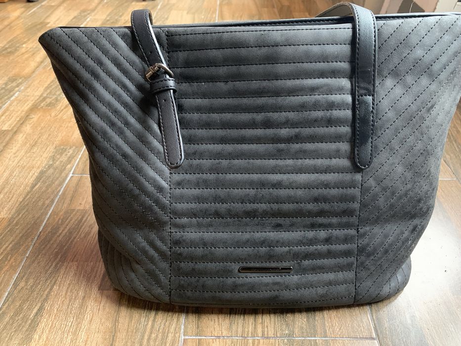 Десет различни чанти