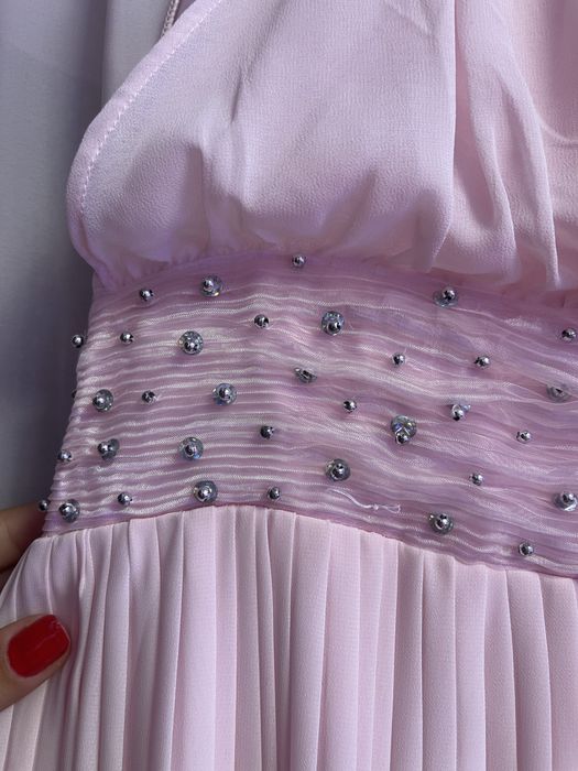 Rochie de gala roz pudrat cu detalii argintii - pentru 9-10 ani