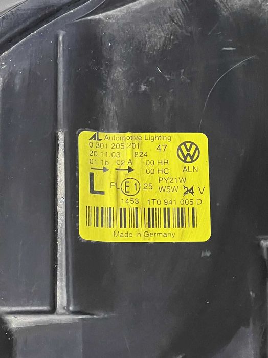 Ляв фар за VW Touran / Фолксваген Тоуран 2005г