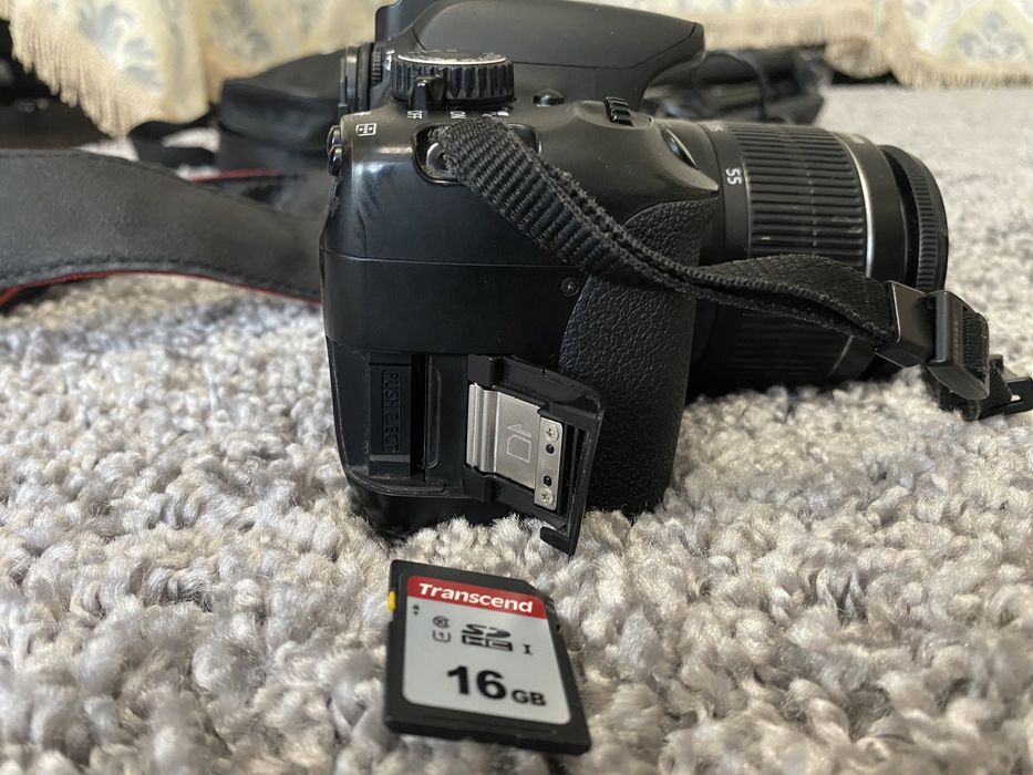 Фотоаппарат в хорошем состоянии