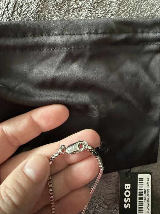 BOSS Black lant cu pandantiv modelcu logo otel inoxidabil nou original