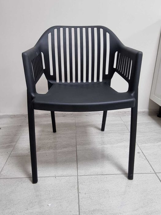 Стол Лукас полипропилен черен